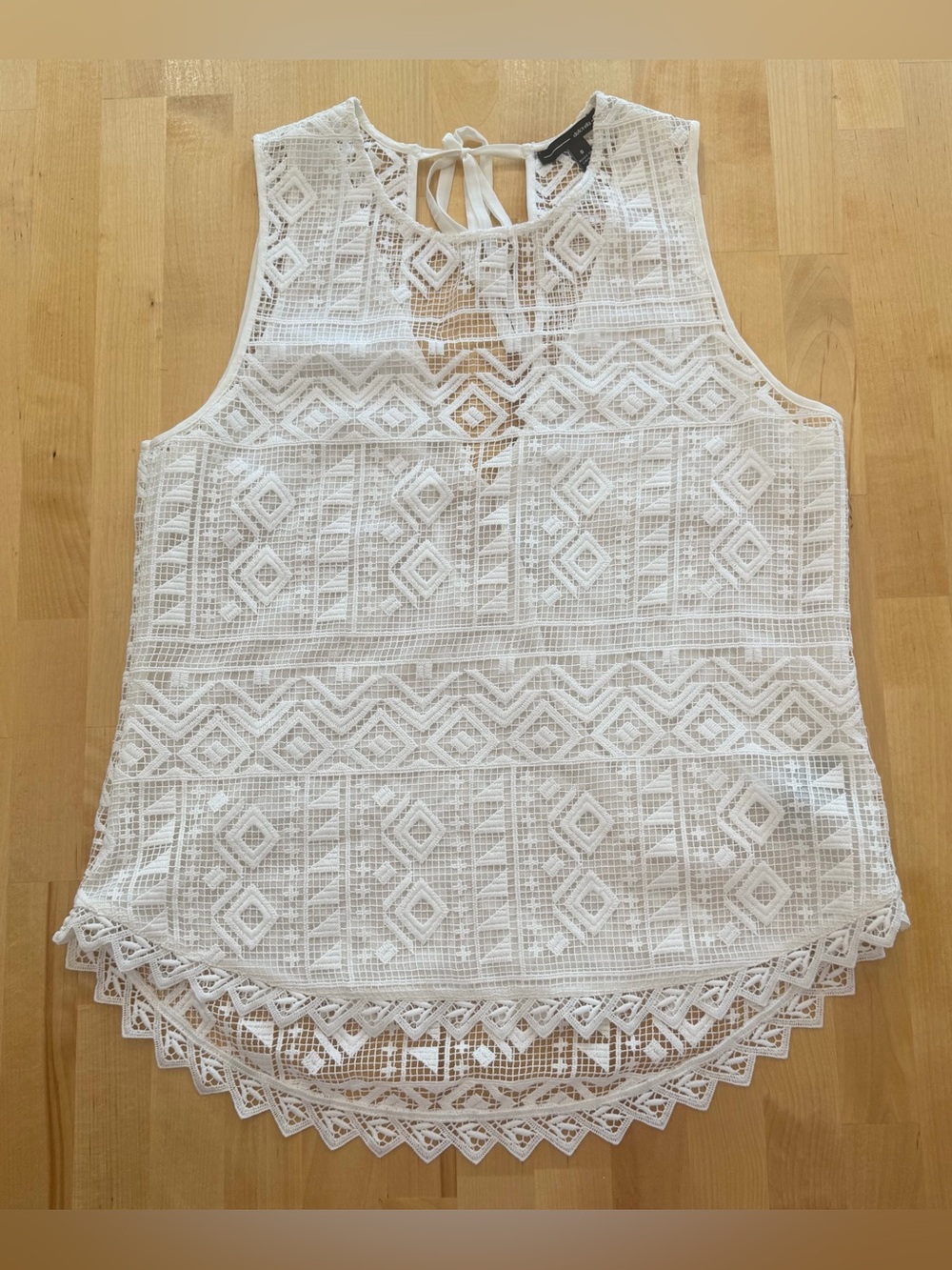 Dolce Vita White Crochet Pattern Sleeveless Top